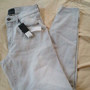 NWT WHBM Women’s Denim Legging. Grey Jeanie Denim Size S